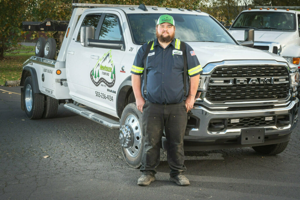 Newhouse Towing Staff 3006